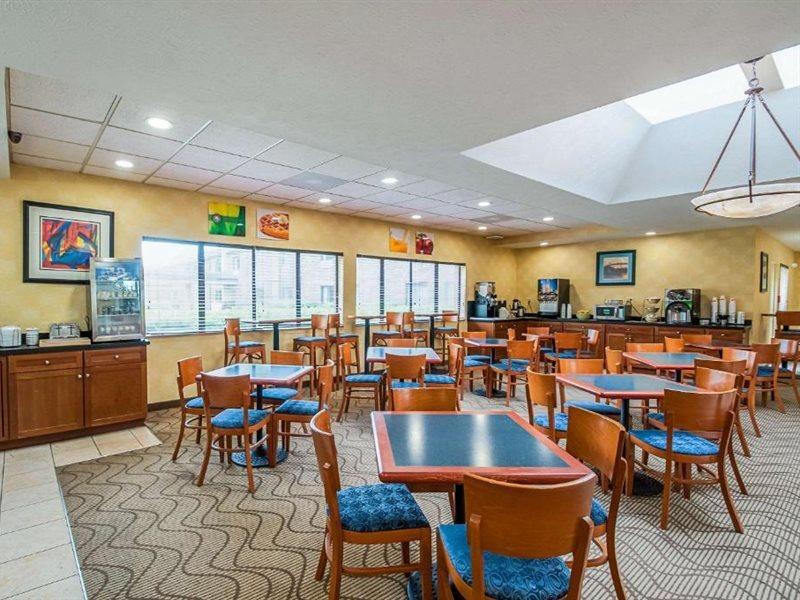 Quality Inn Salisbury Bagian luar foto