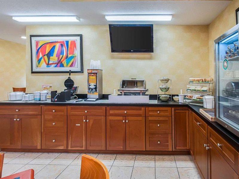 Quality Inn Salisbury Bagian luar foto