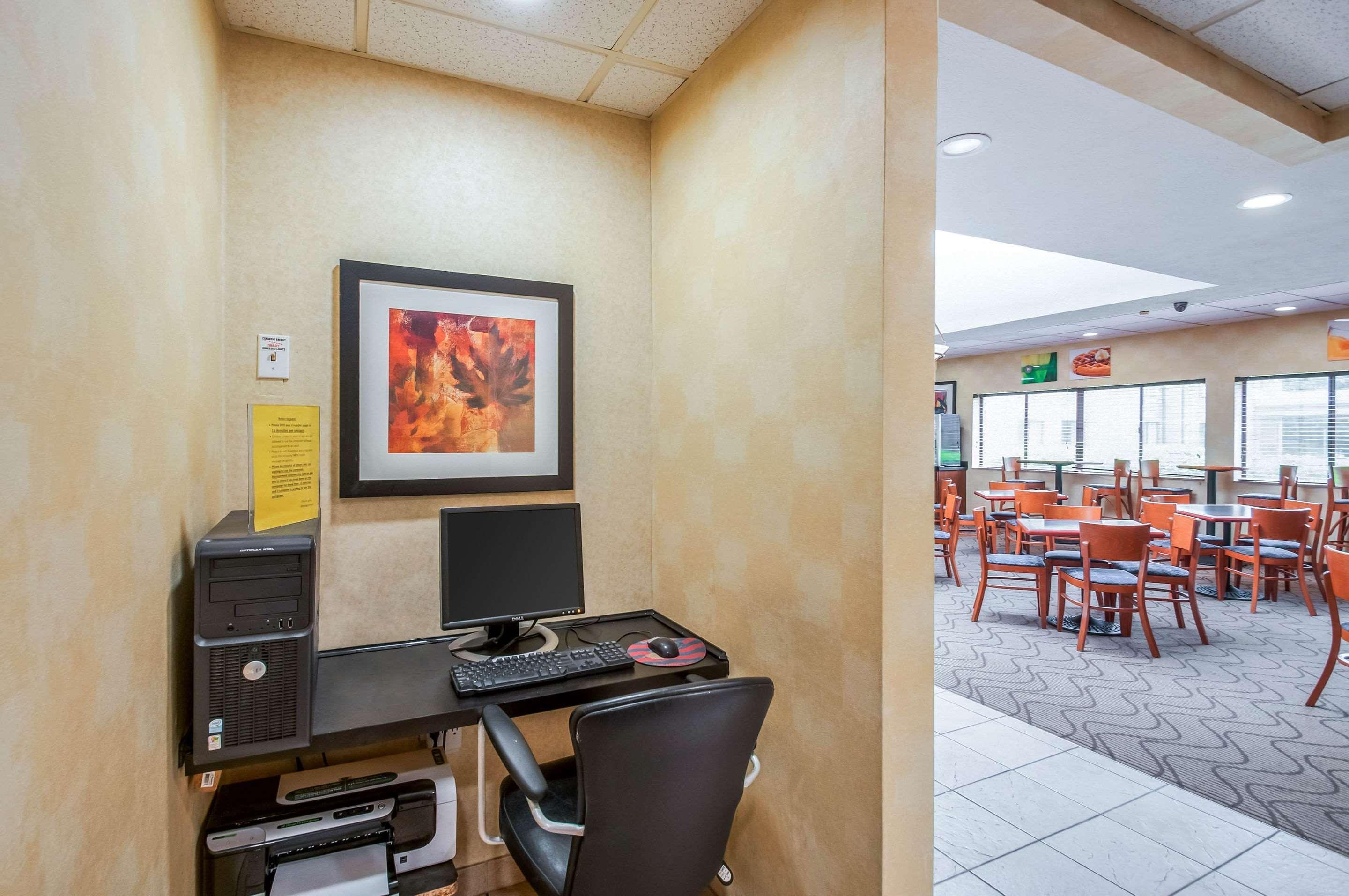 Quality Inn Salisbury Bagian luar foto